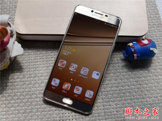 三星Galaxy C7怎么样？三星C7手机性能系统拍照全面评测图解