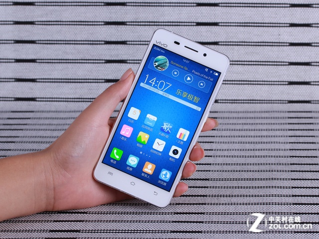 口袋K歌想嗨就嗨 vivo X5L官网报2498元 