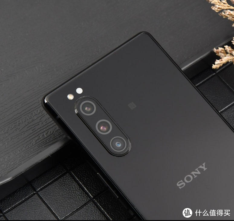 索尼Xperia 5，媲美微单的手机